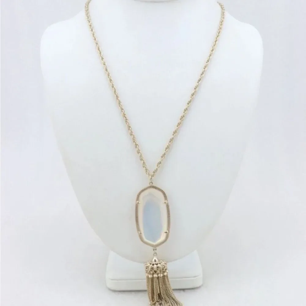 NWOT Kendra Scott Rayne Mother of Pearl Gold Tassel Pendant Necklace